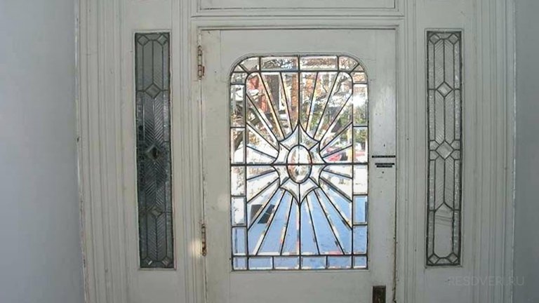 Ремонт дверей со стеклом